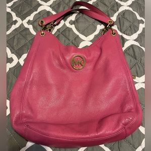 Women MK bag . Good condition.